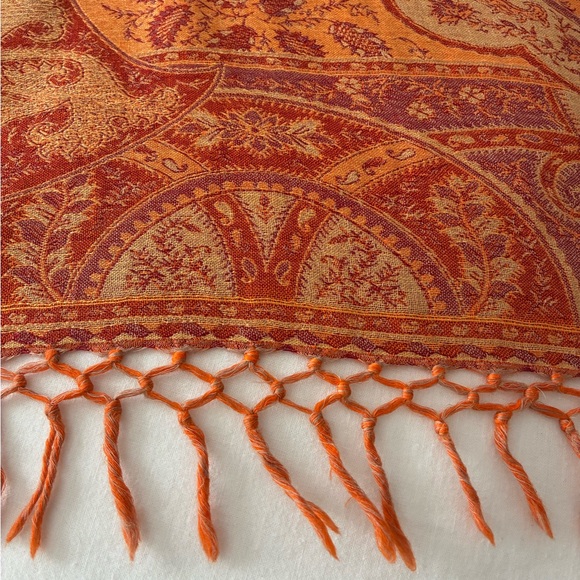 Paisley Patterned Textile - Picture 6 of 12